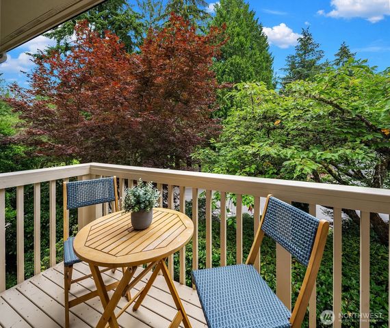 2725 Sahalee Drive W, Sammamish, WA 98074
