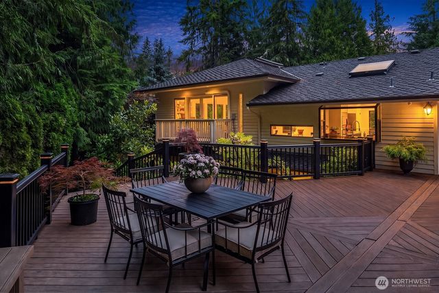 2725 Sahalee Drive W, Sammamish, WA 98074