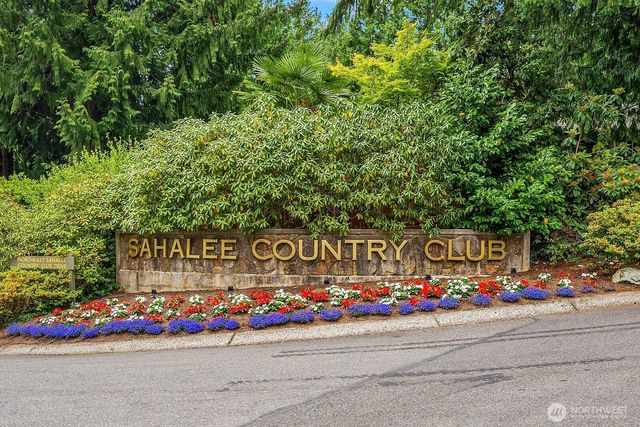 2725 Sahalee Drive W, Sammamish, WA 98074