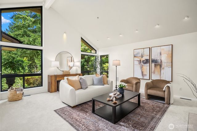 2725 Sahalee Drive W, Sammamish, WA 98074