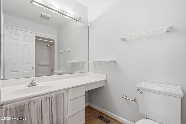 6211 Wrightsville Avenue Apt 102, Wilmington, NC 28403