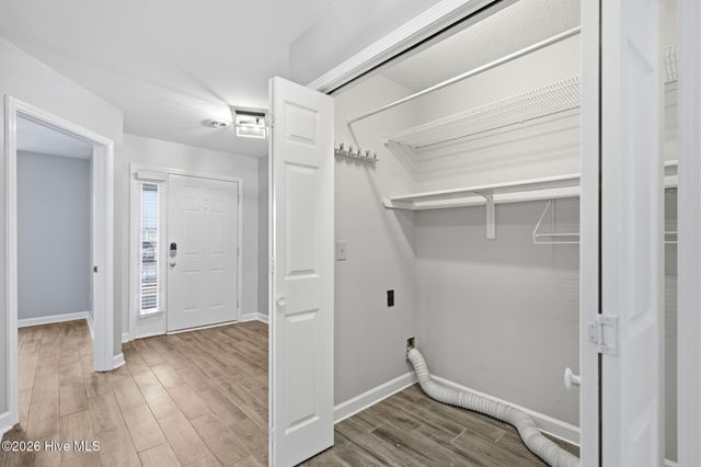 6211 Wrightsville Avenue Apt 102, Wilmington, NC 28403