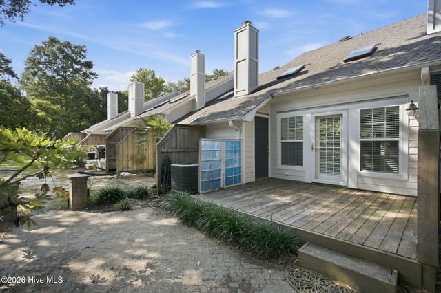 6211 Wrightsville Avenue Apt 102, Wilmington, NC 28403