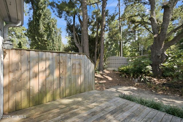 6211 Wrightsville Avenue Apt 102, Wilmington, NC 28403