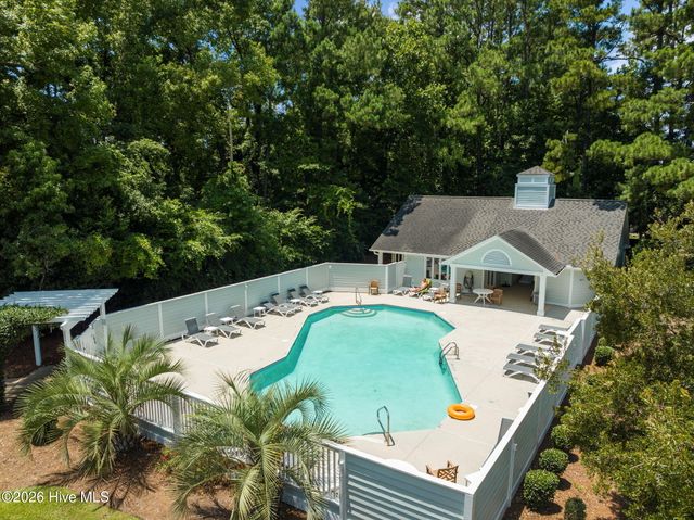 6211 Wrightsville Avenue Apt 102, Wilmington, NC 28403