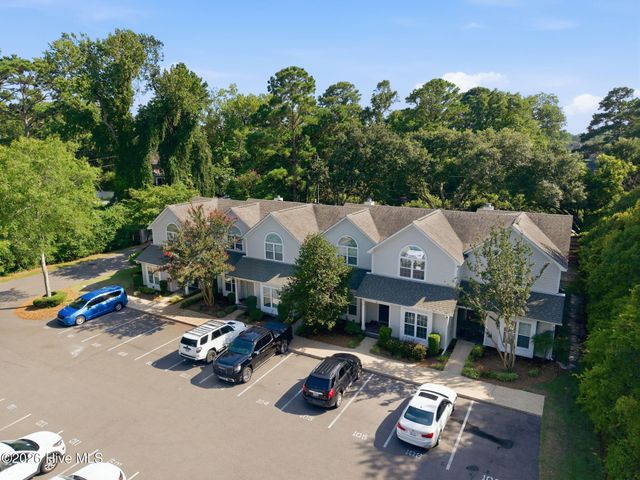 6211 Wrightsville Avenue Apt 102, Wilmington, NC 28403