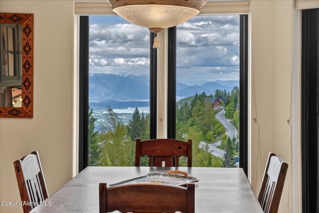 155 Crystal Springs RD, # 401, Sandpoint, ID 83864