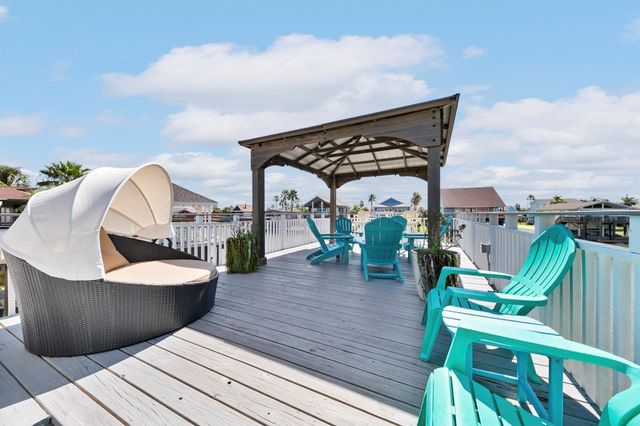 16607 Jamaica Cove Road, Jamaica Beach, TX 77554