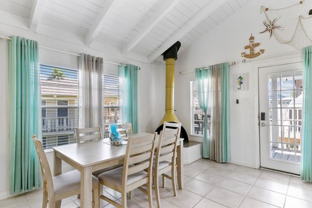 16607 Jamaica Cove Road, Jamaica Beach, TX 77554