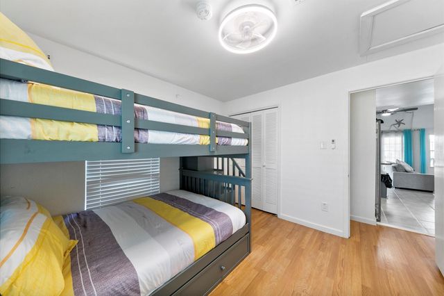 16607 Jamaica Cove Road, Jamaica Beach, TX 77554