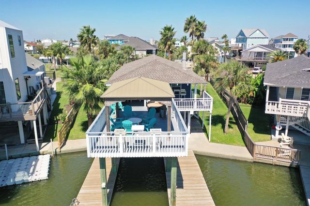 16607 Jamaica Cove Road, Jamaica Beach, TX 77554