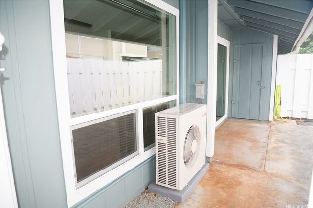 94-767 Paaono Street C4, Waipahu, HI 96797