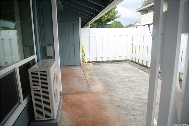 94-767 Paaono Street C4, Waipahu, HI 96797