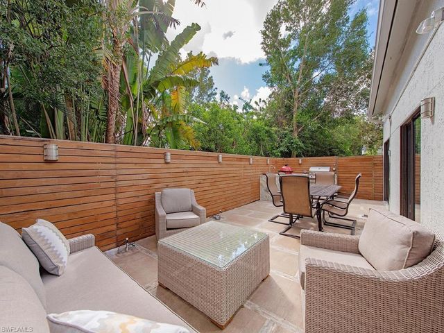 840 Meadowland DR H, Naples, FL 34108