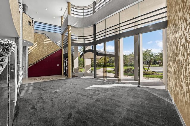 18713 PEPPER PIKE, Lutz, FL 33558