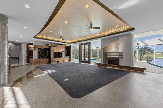 18713 PEPPER PIKE, Lutz, FL 33558