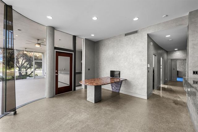 18713 PEPPER PIKE, Lutz, FL 33558