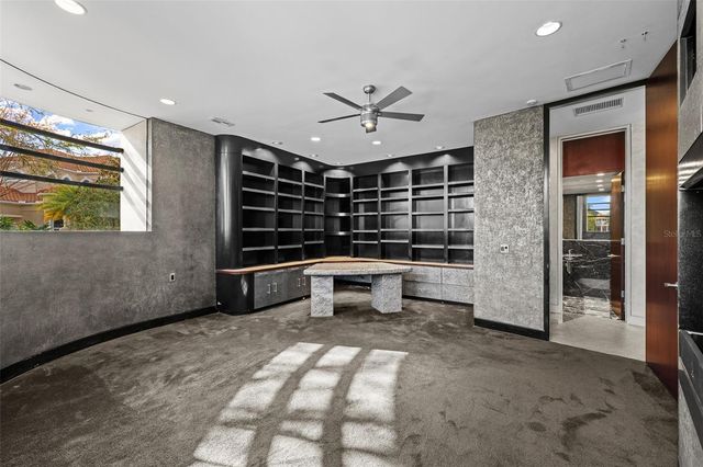 18713 PEPPER PIKE, Lutz, FL 33558