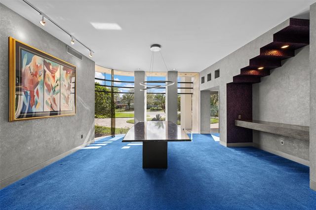 18713 PEPPER PIKE, Lutz, FL 33558