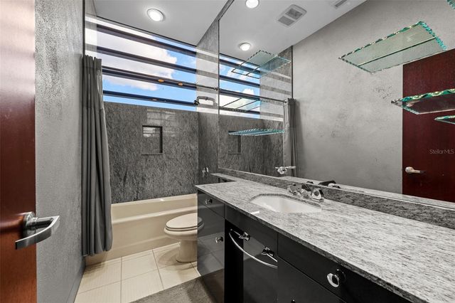 18713 PEPPER PIKE, Lutz, FL 33558