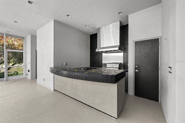 18713 PEPPER PIKE, Lutz, FL 33558