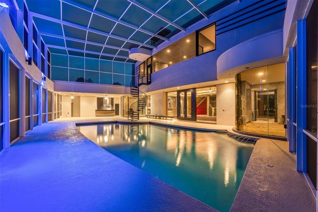 18713 PEPPER PIKE, Lutz, FL 33558