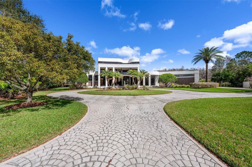 18713 PEPPER PIKE, Lutz, FL 33558