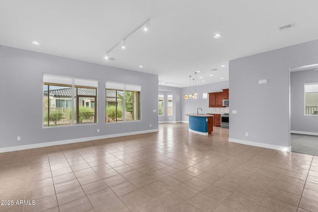 17900 W BRIARWOOD Drive, Goodyear, AZ 85338