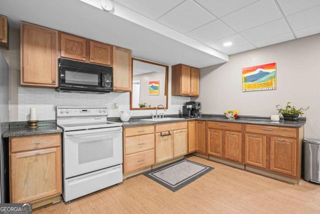 5170 Ridge Tarn, Acworth, GA 30102