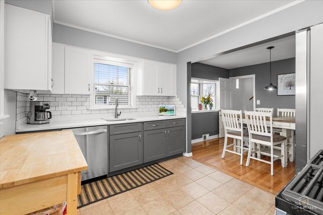 1337 Degener Avenue, Elmhurst, IL 60126