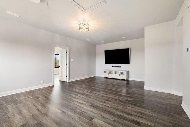 4018 Bee Creek RD, Spicewood, TX 78669