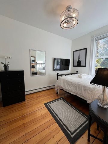 334 Hurley 1, Cambridge, MA 02141