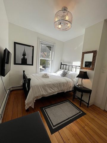 334 Hurley 1, Cambridge, MA 02141