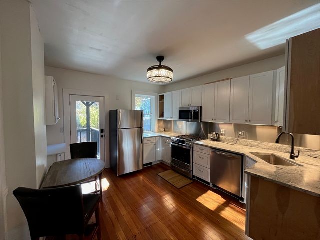 334 Hurley 1, Cambridge, MA 02141