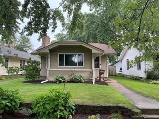 913 Lincoln Street, Hobart, IN 46342