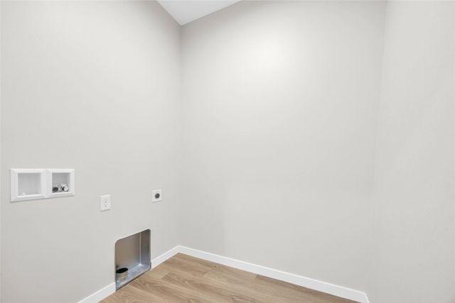 827 Indigo Drive, Palo, IA 52324