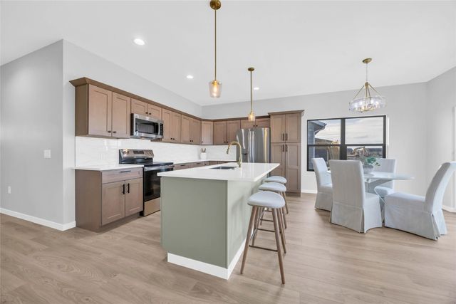 827 Indigo Drive, Palo, IA 52324