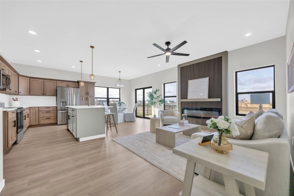 827 Indigo Drive, Palo, IA 52324