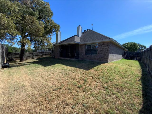 1211 Butterfield Street, Bridgeport, TX 76426