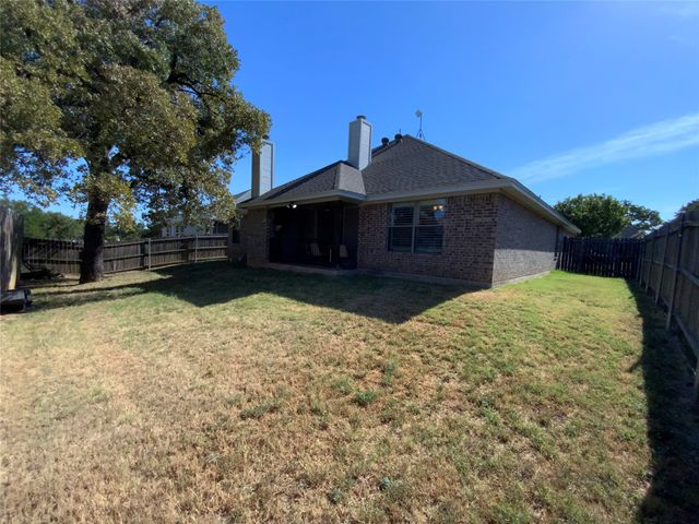 1211 Butterfield Street, Bridgeport, TX 76426