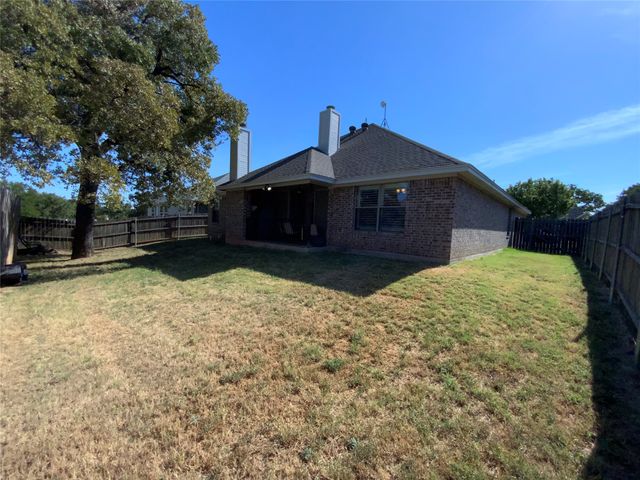 1211 Butterfield Street, Bridgeport, TX 76426
