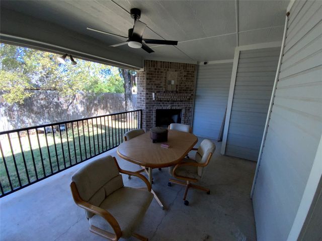 1211 Butterfield Street, Bridgeport, TX 76426