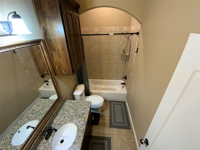1211 Butterfield Street, Bridgeport, TX 76426