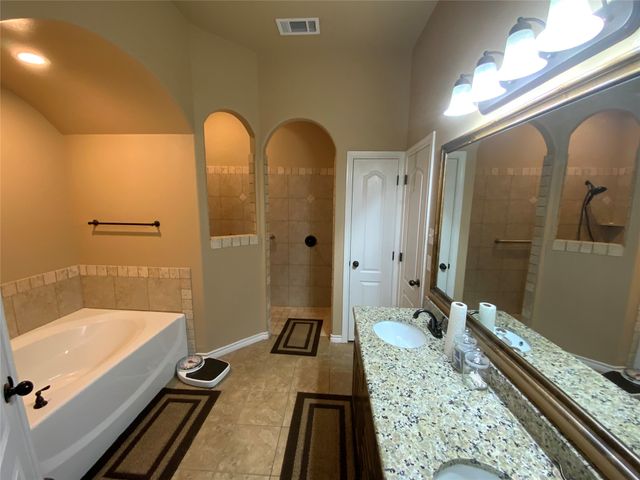 1211 Butterfield Street, Bridgeport, TX 76426