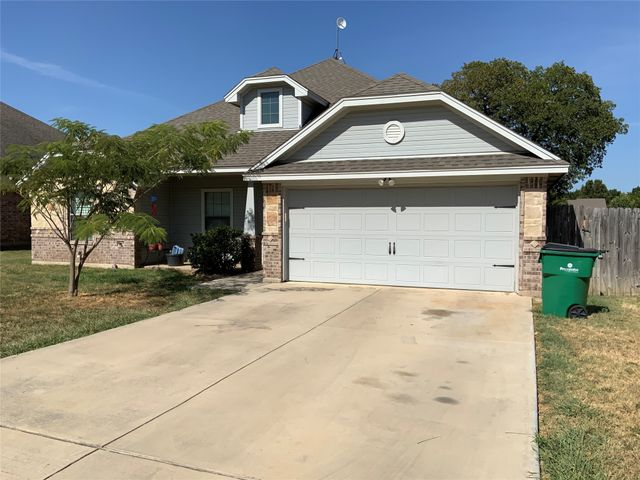 1211 Butterfield Street, Bridgeport, TX 76426