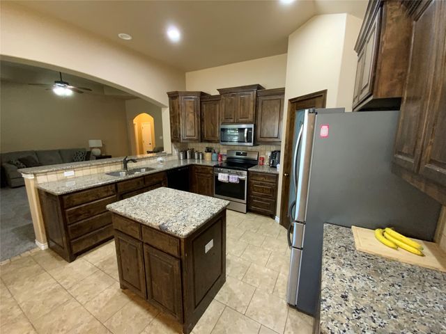 1211 Butterfield Street, Bridgeport, TX 76426