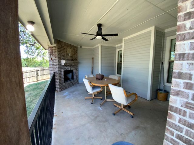 1211 Butterfield Street, Bridgeport, TX 76426