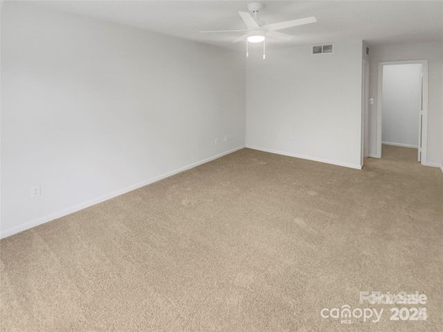 6003 Treetop Court, Charlotte, NC 28212