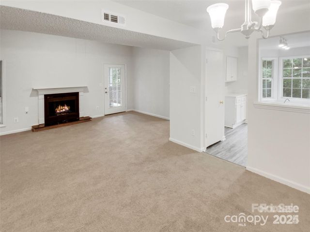 6003 Treetop Court, Charlotte, NC 28212