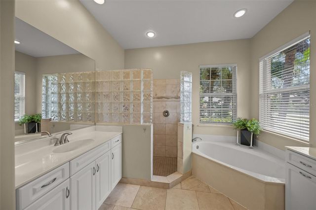 8488 EAGLE PRESERVE WAY, Sarasota, FL 34241